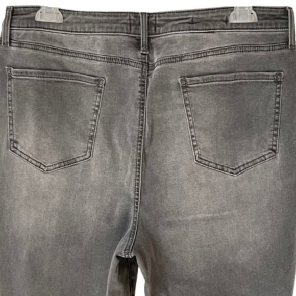 NYDJ Ami Skinny Lift Tuck Jeans High Rise in Gilt (Black Wash) - 16 - Picture 8 of 11